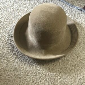 Eric Javits Squishee Classic Fedora Felt Natural Tan Women's Hat Size OS